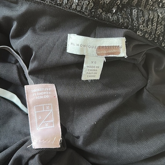 ML Monique Lhullier Black Sequin Wrap Top XS - Picture 8 of 8